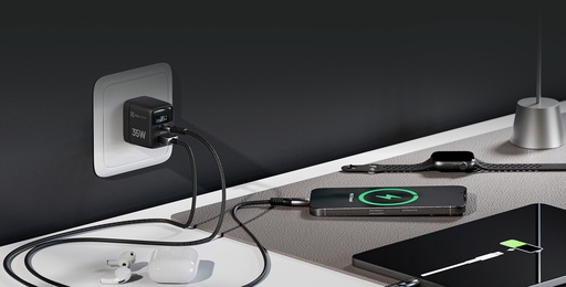 [KMC-250] Klip Xtreme - Power converter / charger - 35 Watt - 24 pin USB-C / 9 pin USB Type A