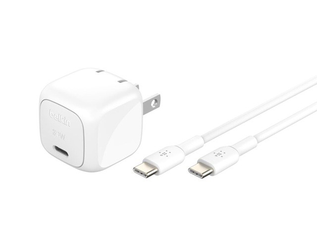 Belkin - Charging stand / battery charger - 30 Watt - Lithium - Para Universal - WCA008dq1MWH-B6