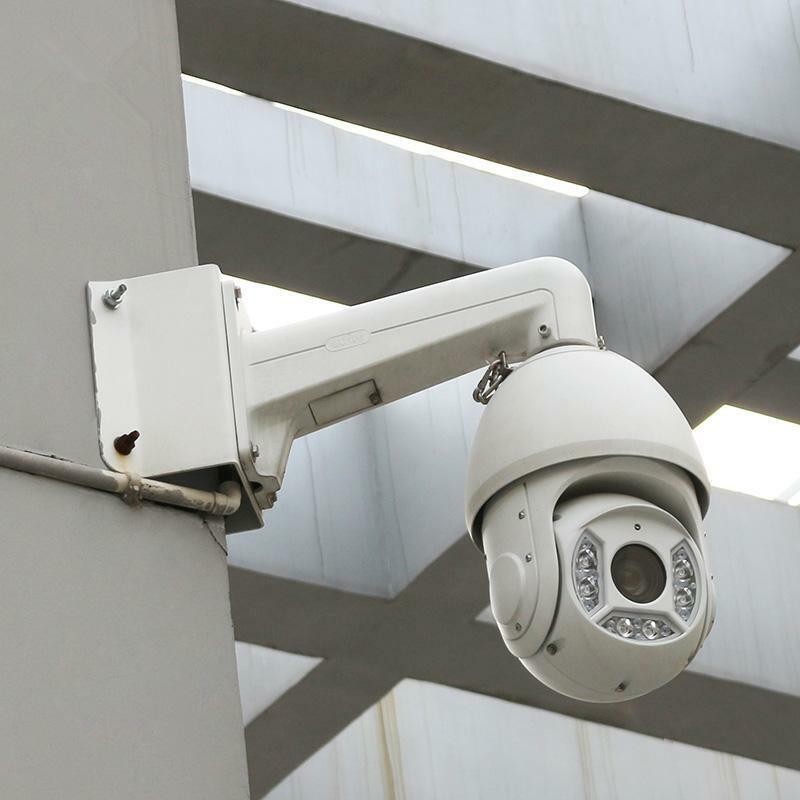 SOPORTE DE ESQUINA PARA PTZ HIKVIION
